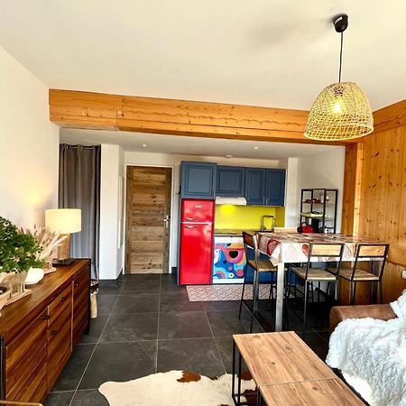 קומבלו Superb Cosy Apartment With Balcony מראה חיצוני תמונה